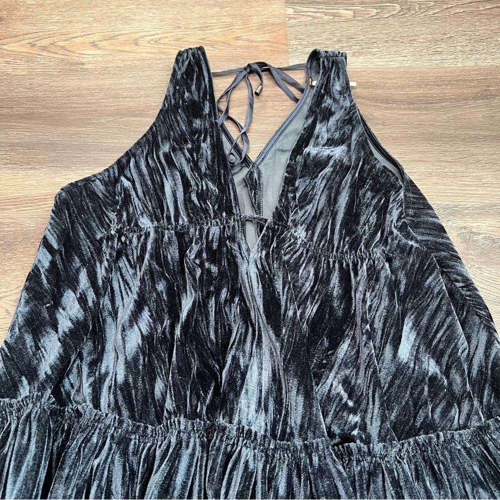 Free People Pleated Plush Swing Dress in Rare Night Navy Blue Velour - Picture 4 of 9